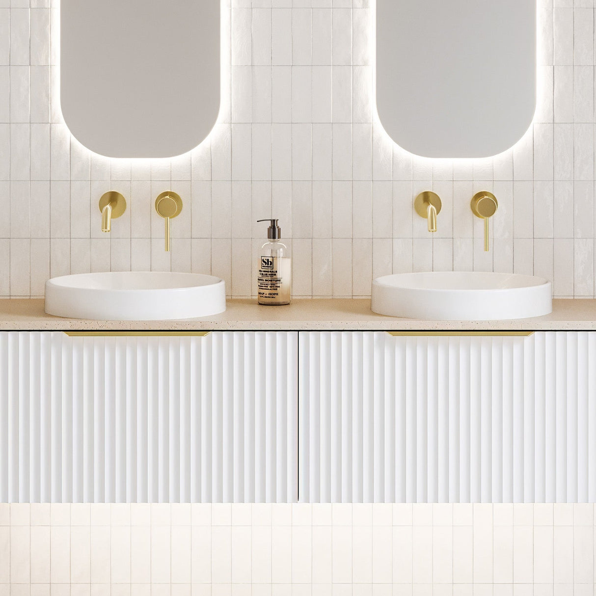 A lifestyle image of Timberline's Corrida Basin 430mm White Gloss