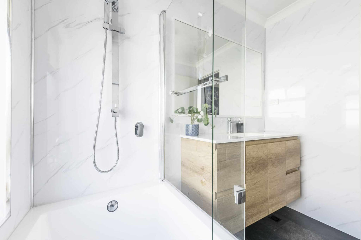 Carrara Gloss Wet Wall Panel - 2400mm (h) x 1000mm (w) x 10mm (d)