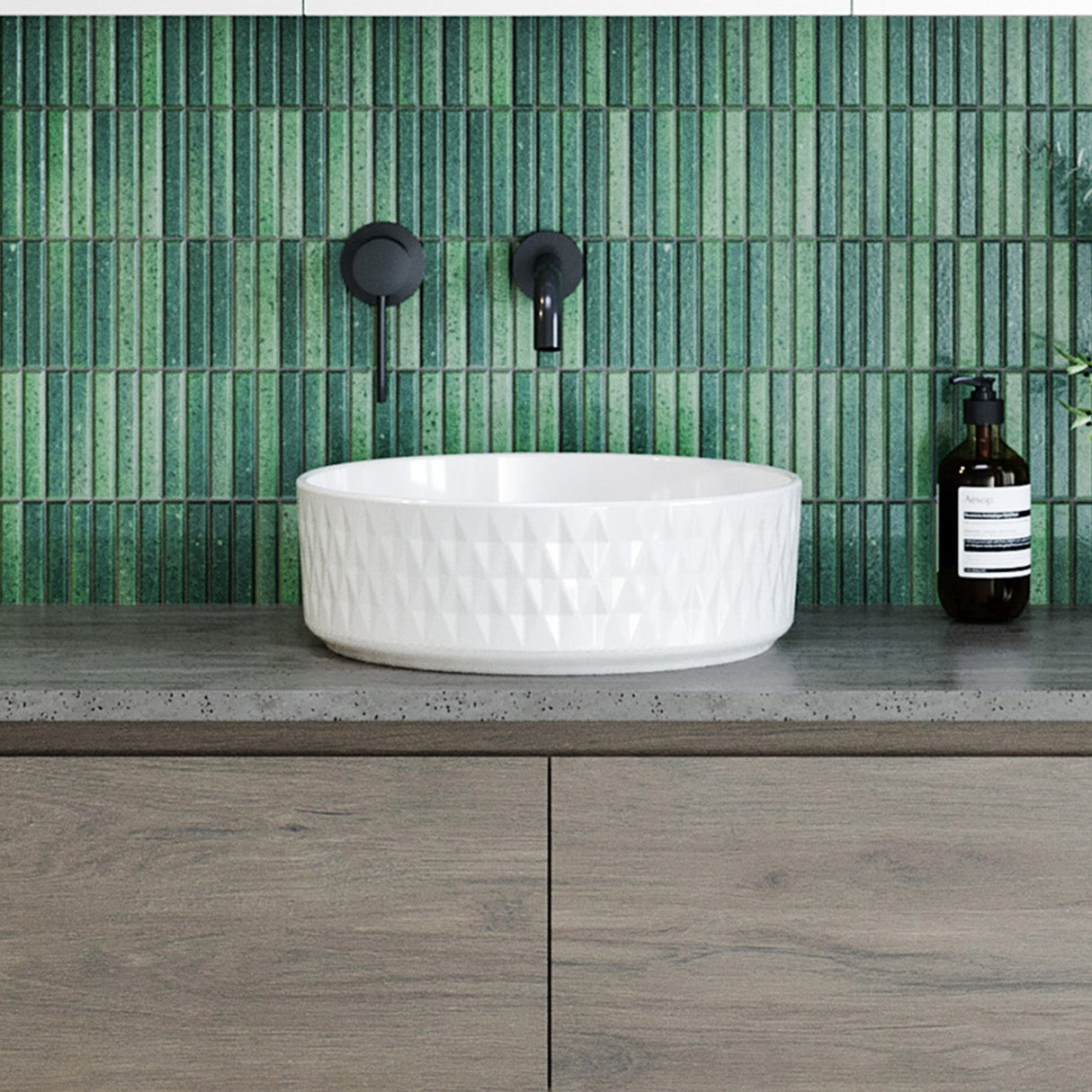 A lifestyle image of Timberline's Diamond Basin 360mm White Gloss