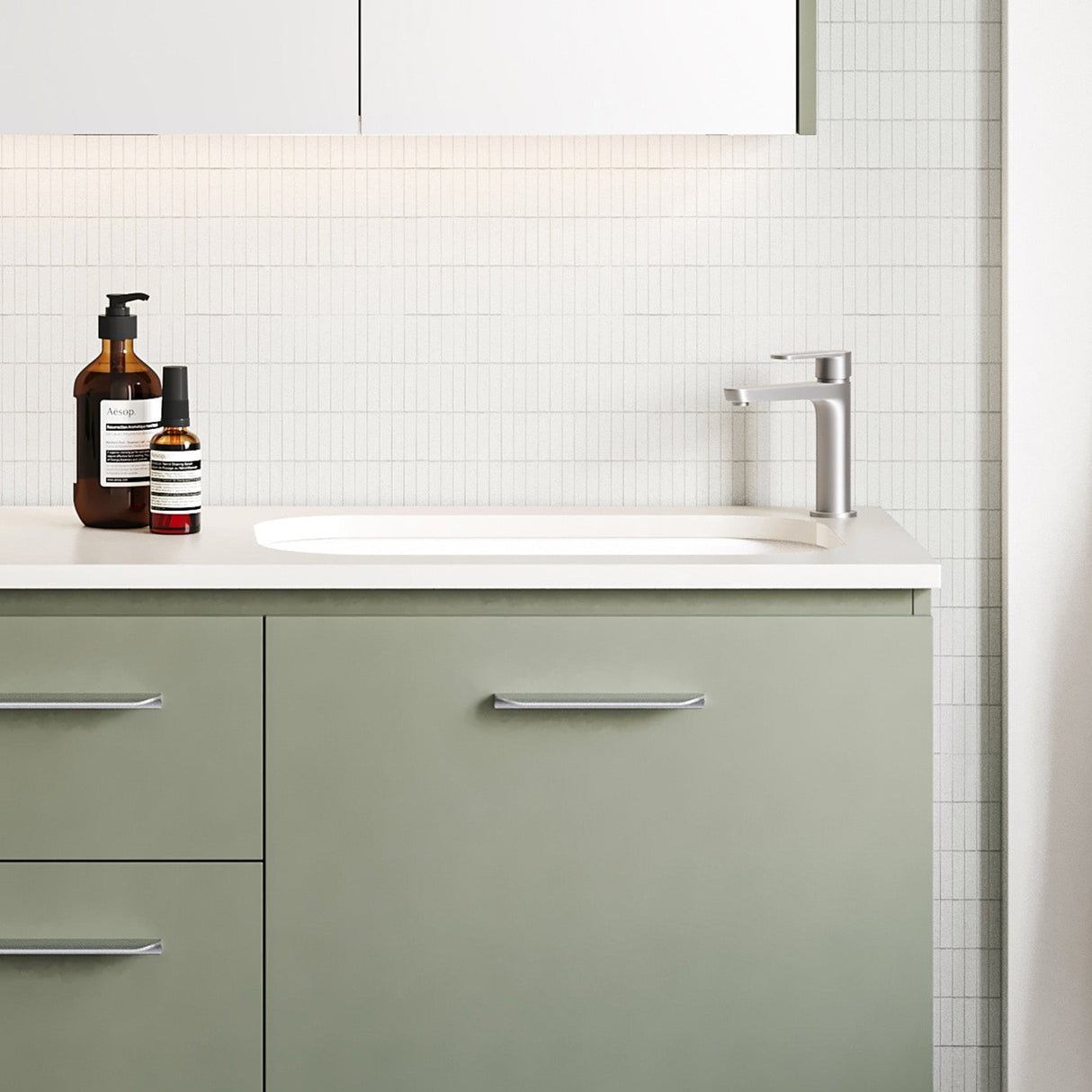 A lifestyle image of Timberline's Bodhi Undermount Basin 540mm White Gloss