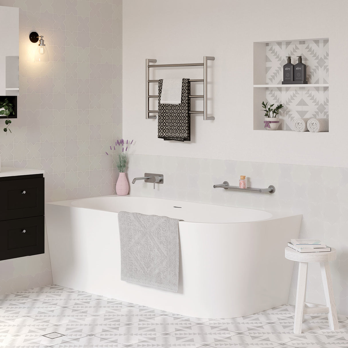 Isabella Right-Hand Acrylic Corner Bath with Overflow, Gloss White, 1700mm