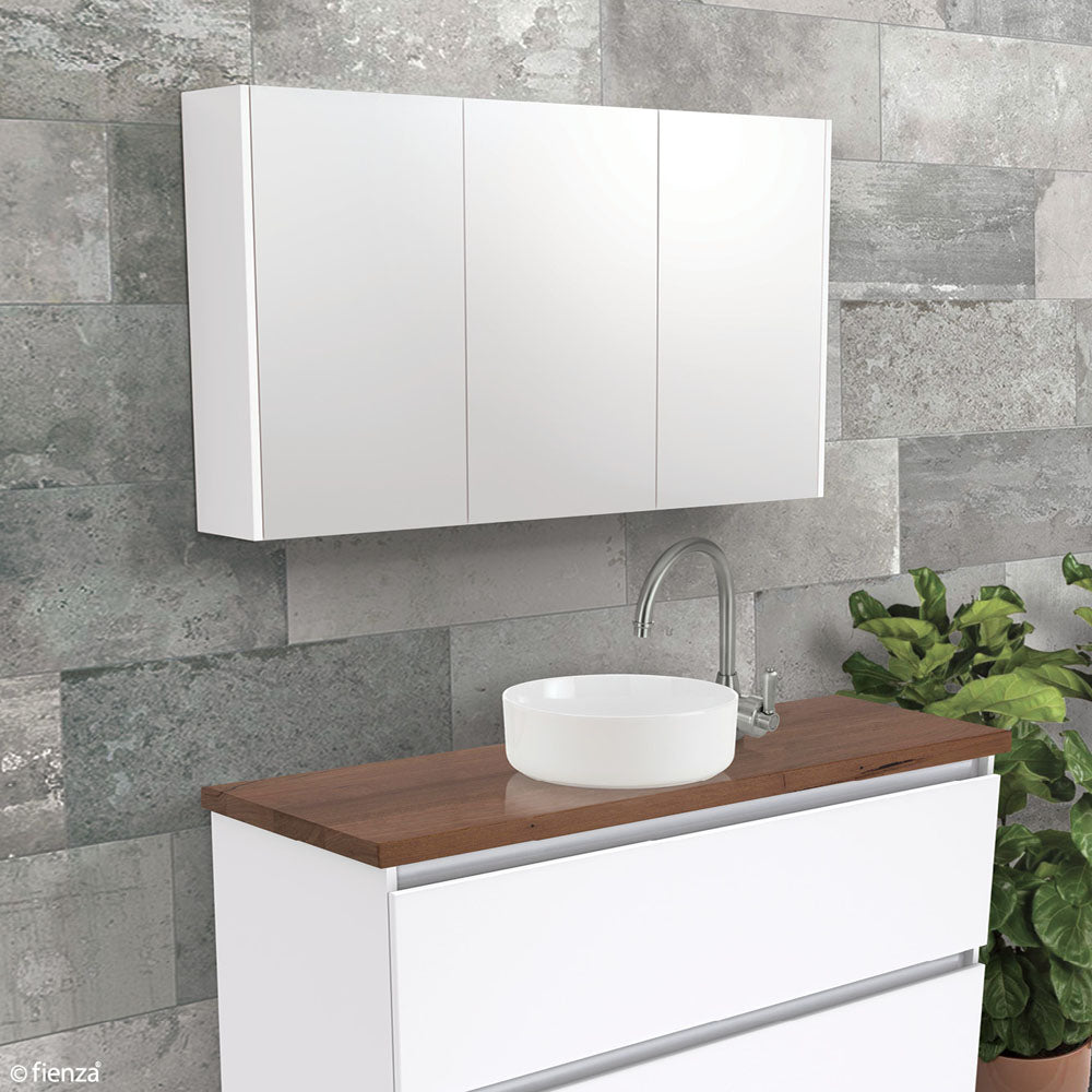 900 Mirror Cabinet with Satin White Side Panels