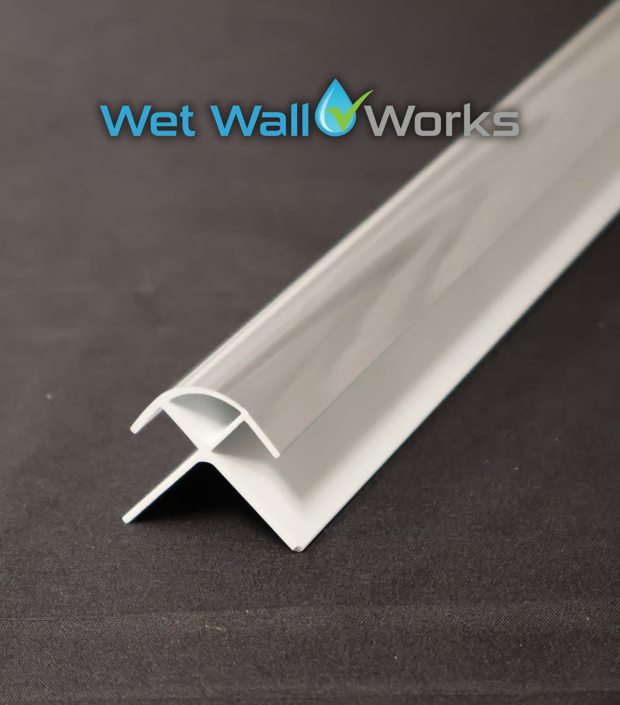 External Round Corner Trim - Chrome - for Wet Wall Panels - 2400mm (h)